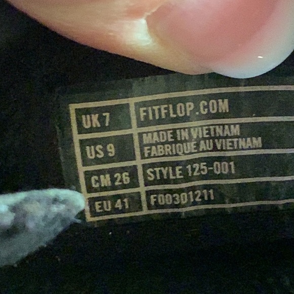 FitFlop micro Wobbleboard Shoe with Leather thong and silver colored buckle - Picture 3 of 6